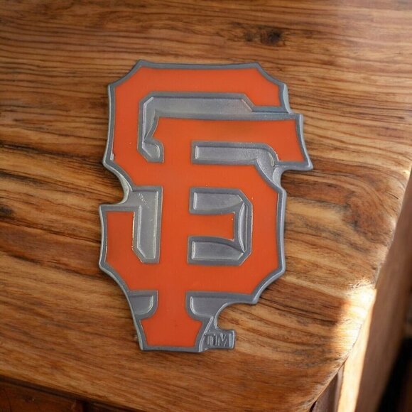 San Francisco Giants Belt Buckle 'SF' Orange Pewter MLB New Old Stock Official - Picture 1 of 7